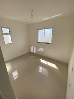 Casa Para Vender com 3 quartos 3 suítes no bairro Coite em Eusébio