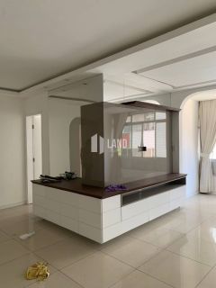 APARTAMENTO PARA VENDER, COM 05 QUARTOS SENDO 1 SUÍTE COM CLOSET, BANHEIRO SOCIAL, MÓVEIS FIXOS PROJETADOS, VARANDA INTEGRADA COM A SALA, 2 VAGAS DE GARAGEM, 134M2 - R$ 570.000 - BAIRRO: ALDEOTA - FORTALEZA/CE