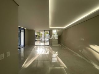 Casa Duplex em condomínio fechado com 4 suítes, 2 vagas de garagem, lazer, 233 m² por R$ 1.900.000,00 - Maraponga - Fortaleza/CE