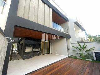 Casa Duplex em condomínio fechado com 4 suítes, 2 vagas de garagem, lazer, 233 m² por R$ 1.900.000,00 - Maraponga - Fortaleza/CE