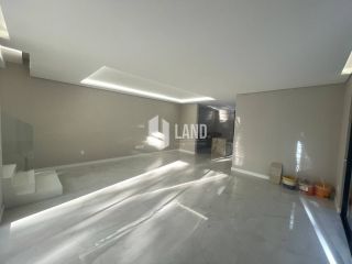 Casa Duplex em condomínio fechado com 4 suítes, 2 vagas de garagem, lazer, 233 m² por R$ 1.900.000,00 - Maraponga - Fortaleza/CE