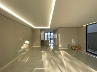 Casa Duplex em condomínio fechado com 4 suítes, 2 vagas de garagem, lazer, 233 m² por R$ 1.900.000,00 - Maraponga - Fortaleza/CE