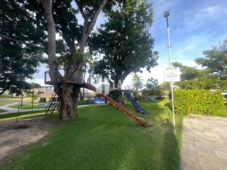 Casa Duplex em condomínio fechado com 4 suítes, 2 vagas de garagem, lazer, 233 m² por R$ 1.900.000,00 - Maraponga - Fortaleza/CE