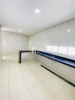 Casa para vender com 3 quartos 2 suítes Parque Piauí II