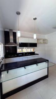Casa para vender com 4 quartos 2 suítes no bairro Satélite em Teresina