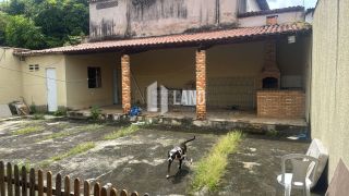 Casa Plana a Venda com 4 quartos 3 suítes 6 Vagas de garagem no Jardim das Oliveiras em Fortaleza