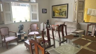 Casa Plana a Venda com 4 quartos 3 suítes 6 Vagas de garagem no Jardim das Oliveiras em Fortaleza