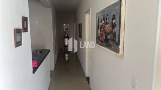Casa Plana a Venda com 4 quartos 3 suítes 6 Vagas de garagem no Jardim das Oliveiras em Fortaleza