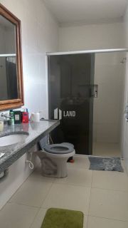 Casa Plana a Venda com 4 quartos 3 suítes 6 Vagas de garagem no Jardim das Oliveiras em Fortaleza