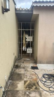 Casa Plana a Venda com 4 quartos 3 suítes 6 Vagas de garagem no Jardim das Oliveiras em Fortaleza