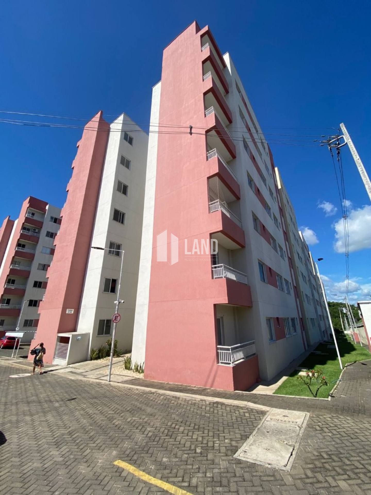 Apartamento com 3 quartos, sendo 1 suíte no bairro Uruguai em Teresina