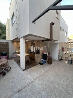 Casa duplex de condomínio no Bairro Morros