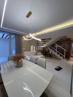 Casa duplex de condomínio no Bairro Morros