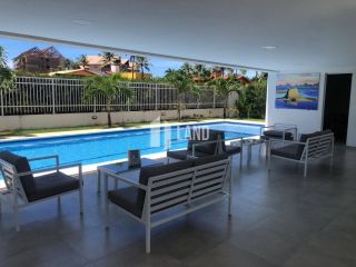 APARTAMENTO MOBILIADO PARA ALUGAR NO PORTO DAS DUNAS COM  2 QUARTOS (1 SUÍTE), 2 BANHEIROS, 2 VAGAS DE GARAGEM, LAZER COM PISCINA, SAUNA, PLAYGROUND E SALÃO DE FESTAS - 82M² - R$ 4.900 (MÊS) - PRÓXIMO AO BEACH PARK - PORTO DAS DUNAS - AQUIRAZ/CE
