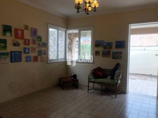 Casa Para Vender com 3 quartos (1 suíte), banheiro social, dependência com banheiro, 2 vagas de garagem, quintal - 188m2 (área construída) - 286m2 (terreno 11x26) - R$ 450.000,00 - próxima ao Shopping Benfica - Fortaleza/Ce
