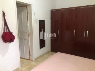Casa Para Vender com 3 quartos (1 suíte), banheiro social, dependência com banheiro, 2 vagas de garagem, quintal - 188m2 (área construída) - 286m2 (terreno 11x26) - R$ 450.000,00 - próxima ao Shopping Benfica - Fortaleza/Ce