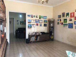 Casa Para Vender com 3 quartos (1 suíte), banheiro social, dependência com banheiro, 2 vagas de garagem, quintal - 188m2 (área construída) - 286m2 (terreno 11x26) - R$ 450.000,00 - próxima ao Shopping Benfica - Fortaleza/Ce