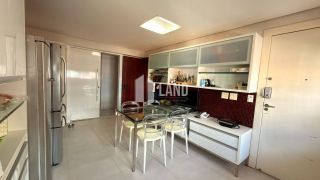 APARTAMENTO DE ALTO PADRÃO A VENDA NO BAIRRO COCÓ - POR R$ 3.790.000,00