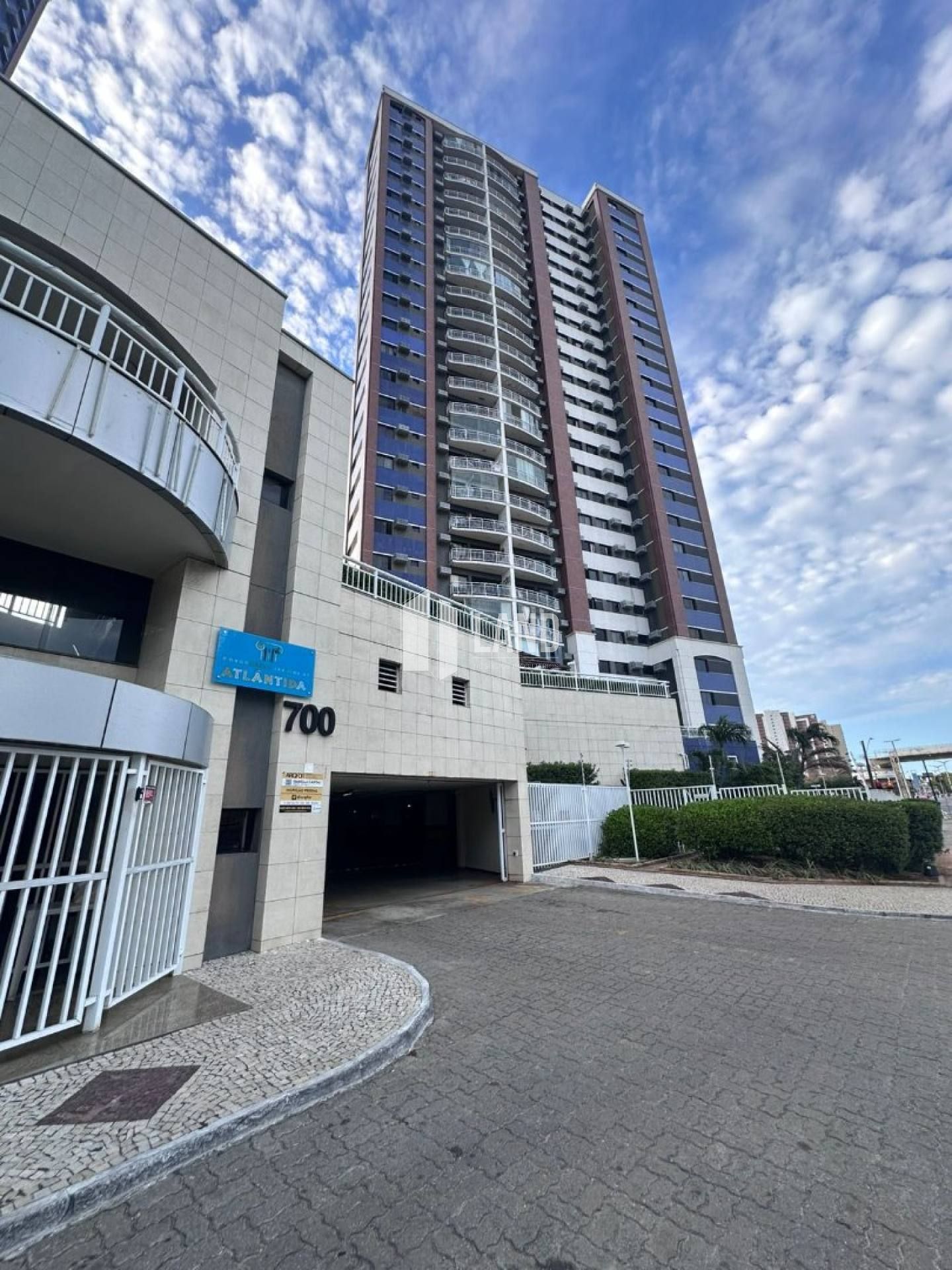 Apto para Vender com 4 quartos e lazer completo Bairro Mucuripe