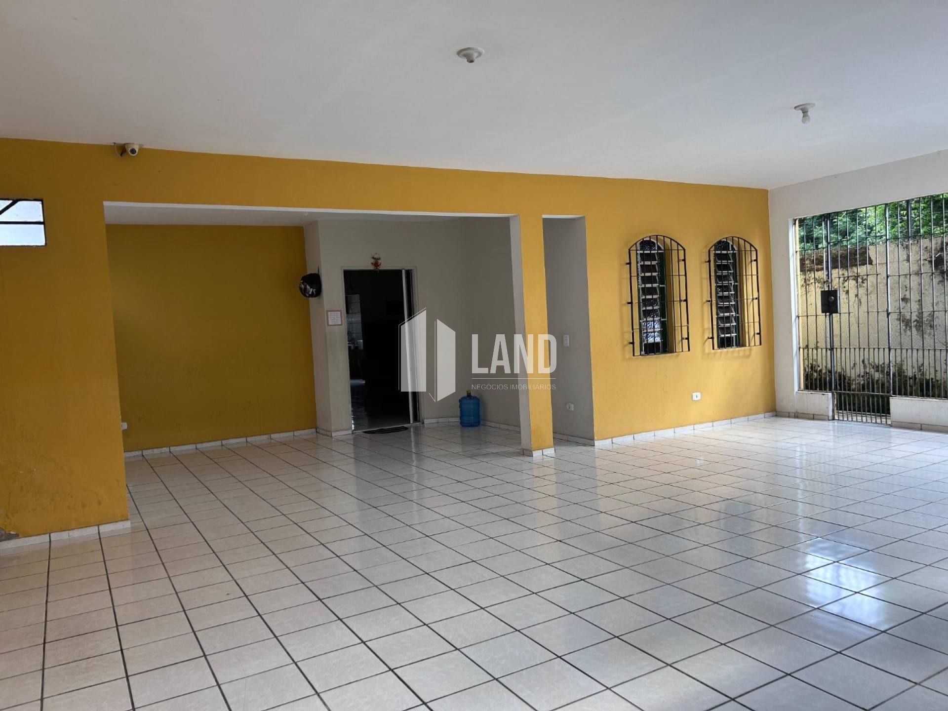 Casa Para Vender com 3 quartos 1 suítes no bairro Lourival Parente em Teresina