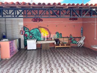 Casa Para Vender com 3 quartos 1 suítes no bairro Lourival Parente em Teresina