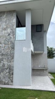 CASA DUPLEX DE ESQUINA NOVA C/4 SUÍTES E 4 VAGAS DE GARAGEM NO EDSON QUEIRÓZ