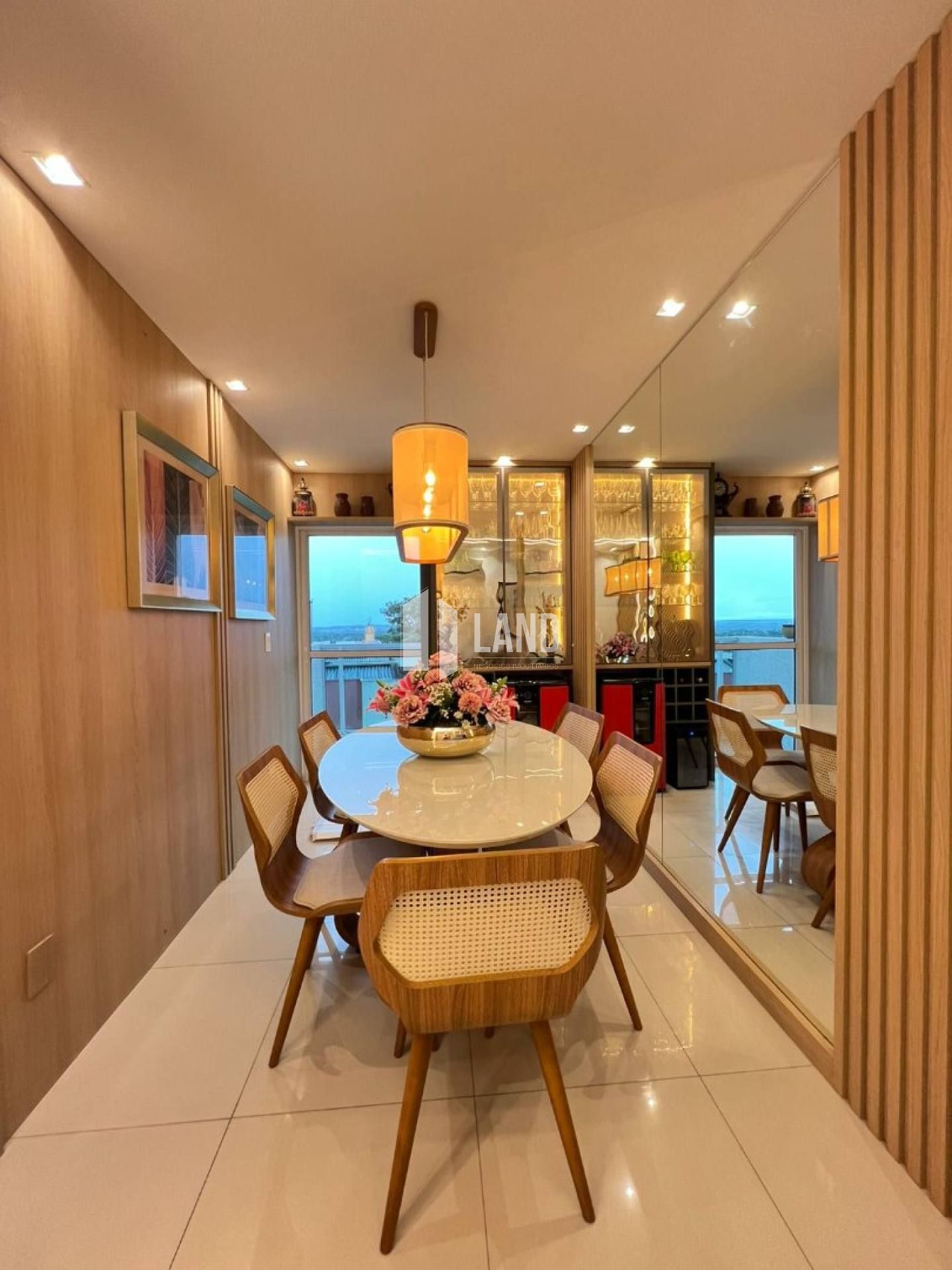 Apartamento à venda PORTEIRA FECHADA no Planalto Ininga