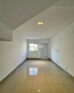 Casa duplex com 4 quartos no Bairro Morros
