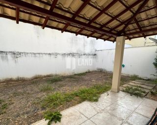 Casa duplex com 4 quartos no Bairro Morros
