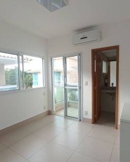 Casa duplex com 4 quartos no Bairro Morros