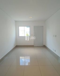 Casa duplex com 4 quartos no Bairro Morros