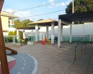 Casa duplex com 4 quartos no Bairro Morros