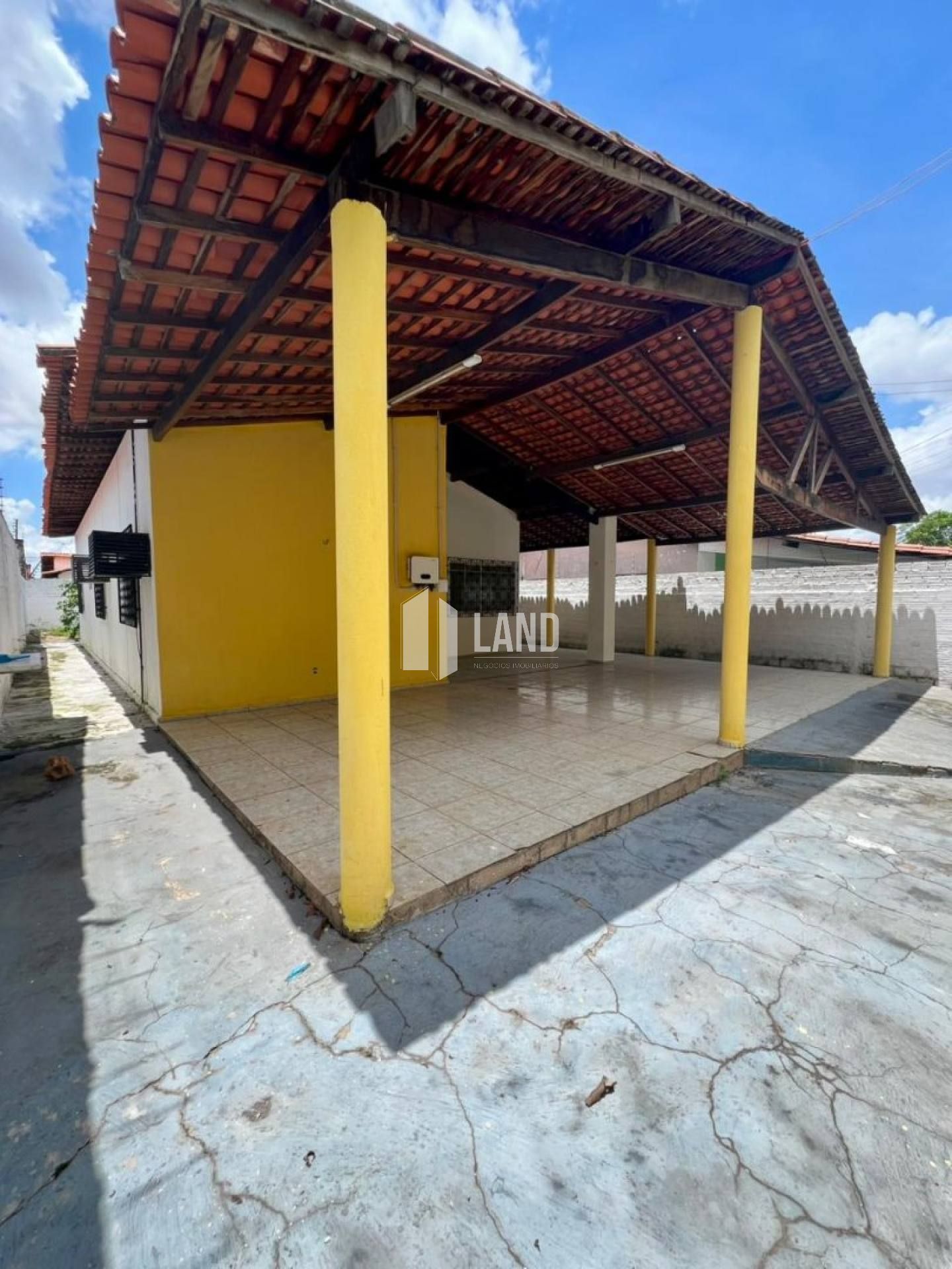 Casa solta de 360m² no Bairro Campestre
