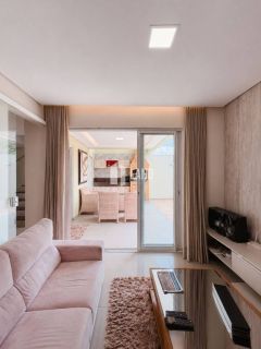 Casa duplex, com 4 suítes, à venda no Gurupi