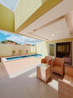Casa duplex, com 4 suítes, à venda no Gurupi