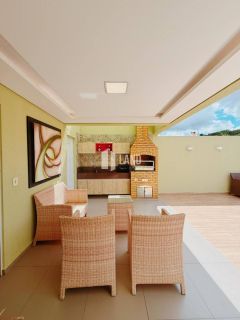 Casa duplex, com 4 suítes, à venda no Gurupi