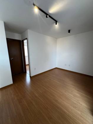 Apartamento com 2 quartos e elevador na zona norte