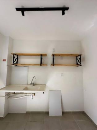 Apartamento com 2 quartos e elevador na zona norte