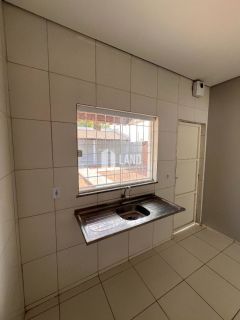 Vende-se casa com 2 quartos 1 suíte no Vale do Gavião