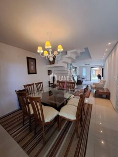 Vendo Casa Duplex Cond. Bosque das Palmeiras - Eusébio. Mobiliada com 3 Suítes pronto pra morar.