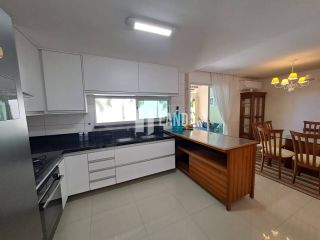 Vendo Casa Duplex Cond. Bosque das Palmeiras - Eusébio. Mobiliada com 3 Suítes pronto pra morar.
