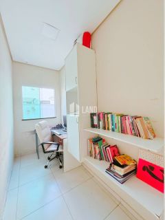Casa com 3 quartos 1 suítes no Condomínio Village Jóia