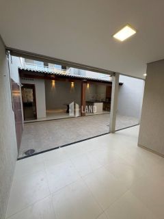 Casa no Condomínio Osvaldo Studart na Maraponga com 4 quartos 4 suítes e Deck c/Churrasqueira