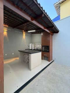 Casa no Condomínio Osvaldo Studart na Maraponga com 4 quartos 4 suítes e Deck c/Churrasqueira