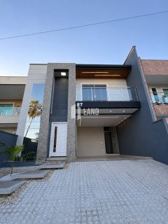 Casa no Condomínio Osvaldo Studart na Maraponga com 4 quartos 4 suítes e Deck c/Churrasqueira