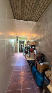 Casa vizinha a Igreja de Fátima com 3 quartos (1 suíte), 3 vagas de garagem, 1 banheiro social, 2 salas, dependência com banheiro, amplo quintal, a venda, 296 m², por R$ 1.200.000 - a poucos metros da Av. Treze de Maio - Bairro de Fátima - Fortaleza/CE