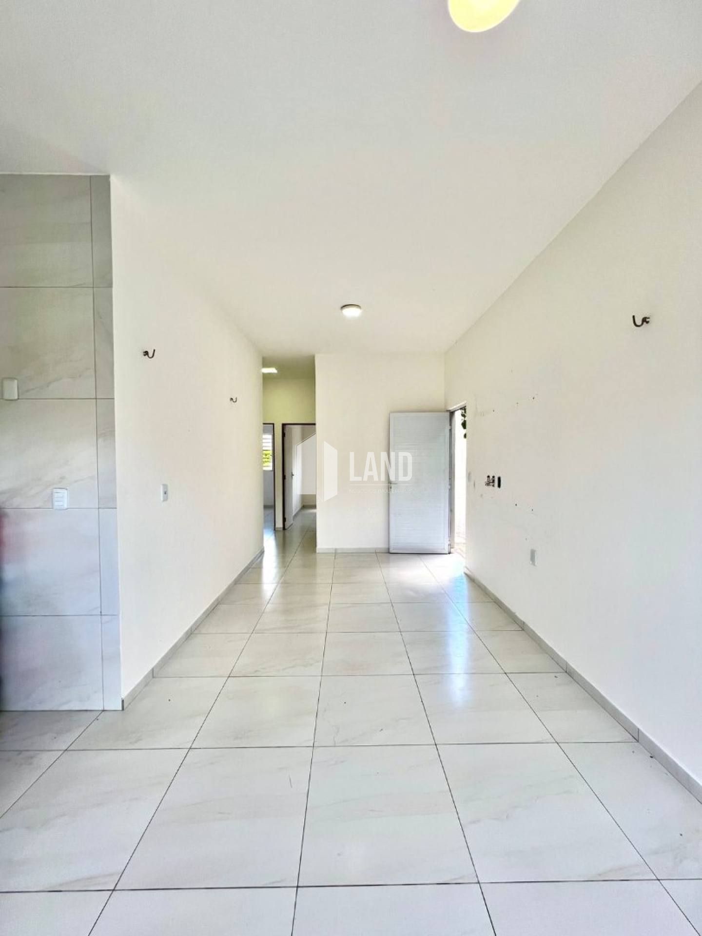 CASA TÉRREA DE 3 QUARTOS À VENDA NA REGIÃO DO ZOOBOTÂNICO