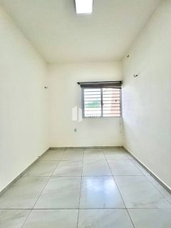 CASA TÉRREA DE 3 QUARTOS À VENDA NA REGIÃO DO ZOOBOTÂNICO