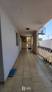 Casa Para Vender com 5 quartos 4 suítes no bairro Vermelha em Teresina