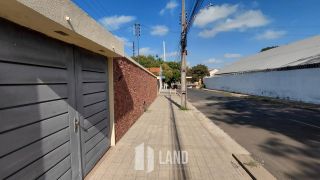 Casa Para Vender com 5 quartos 4 suítes no bairro Vermelha em Teresina